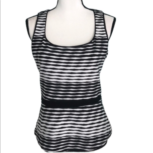 White House Black Market Tops - WHITE HOUSE BLACK MARKET TOP FITTED SLEEVELESS